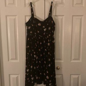 NWT Torrid Floral  Handkerchief hem Midi dress